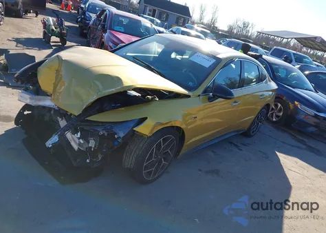 2021 Hyundai Sonata N Line z USA, uszkodzony, nr VIN 5NPEK4JC7MH114702